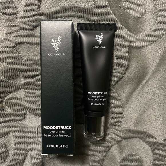 Younique Eye Primer - Picture 1 of 1